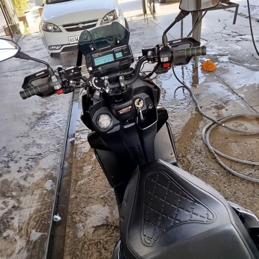 Продается,  Скутер. Танк. GST  Дронго.  150 куб. Автомат.