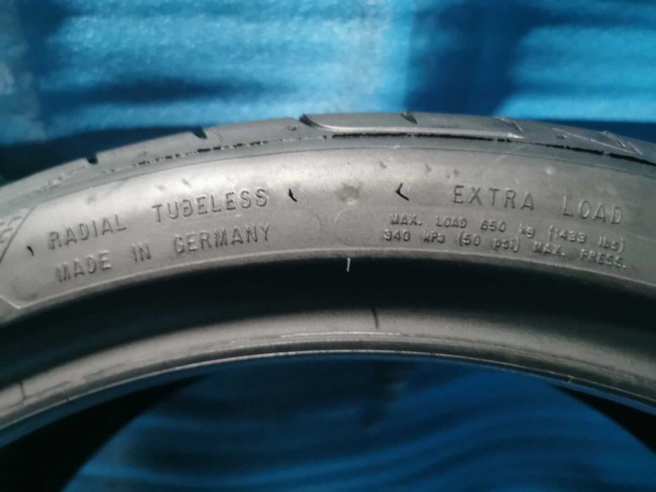 225 40 19 goodyear 2 buc