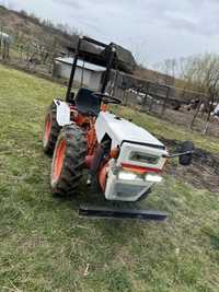 Tractoras Pasquali 4x4 18 cai /servodirectie cu plug