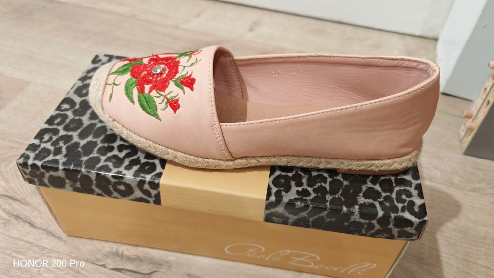 Розови мокасини с бродерия 37н