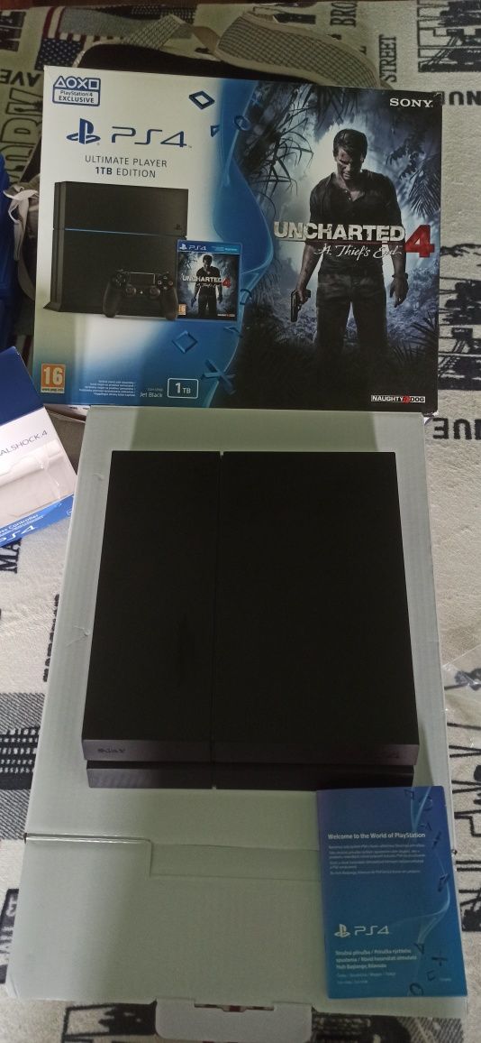 PS 4 Jet Black 1 TB+ 16 jocuri