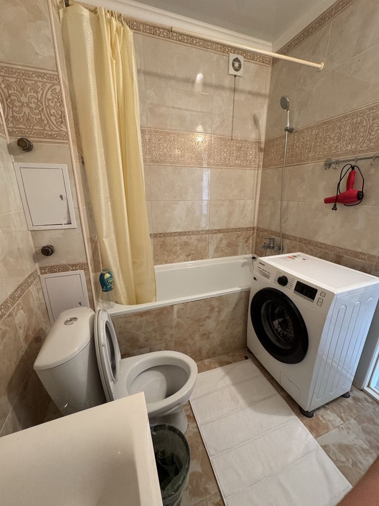 Квартира ПОЧАСАМ, В центре 8 мкр. 11-12 мкр. Космос, Батыс 2