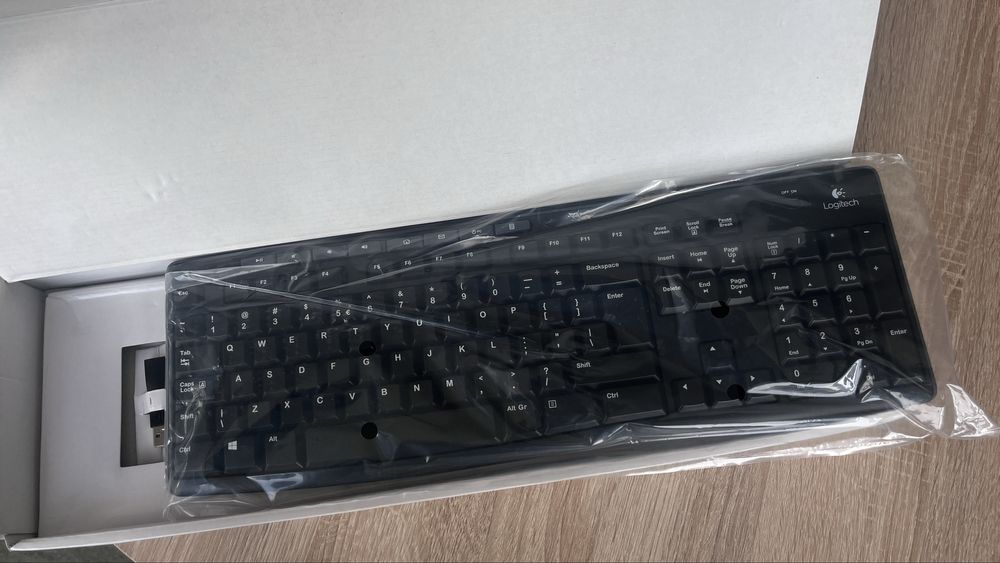 Безжична клавиатура Logitech mk270