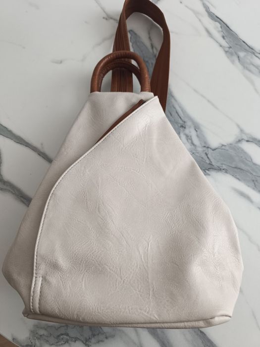 Кожаный рюкзак, Италия