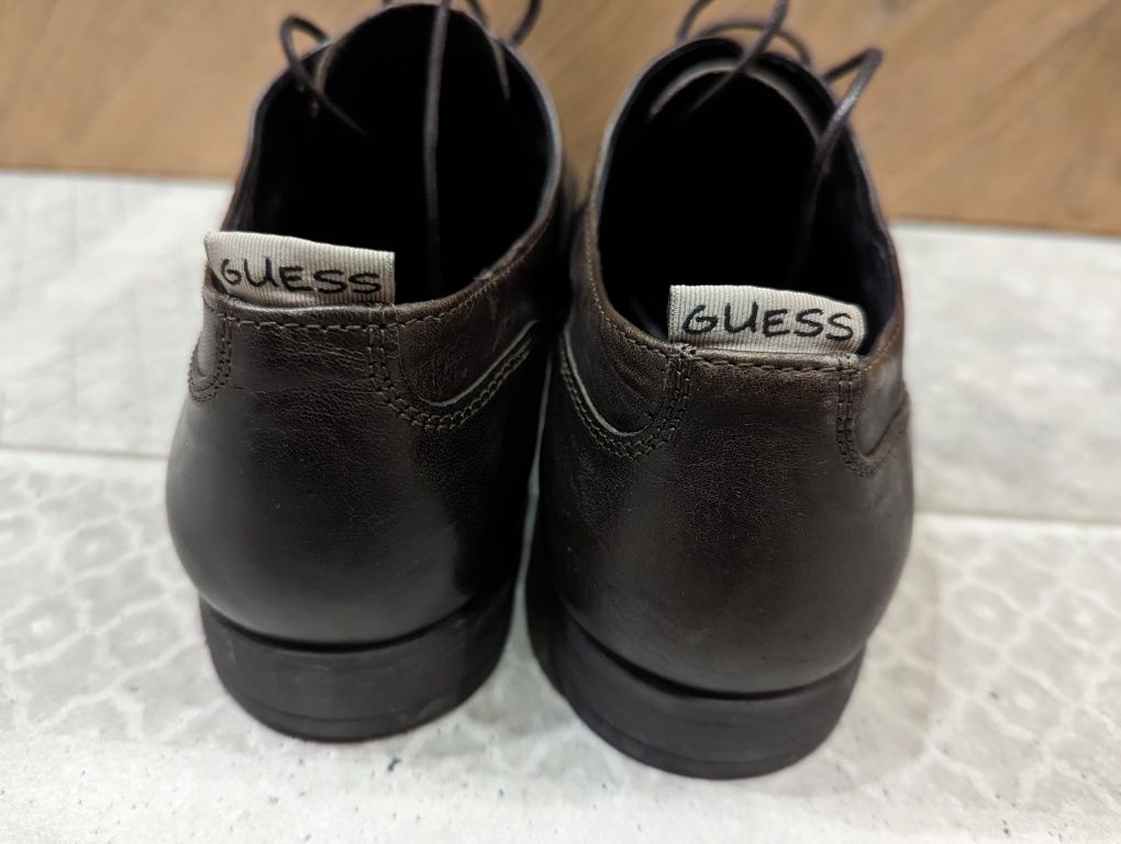 Мъжки кожени обувки Guess 42