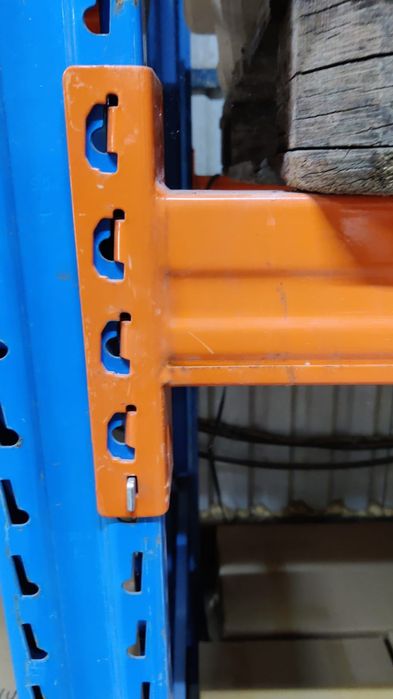 Rafturi metalice model stow