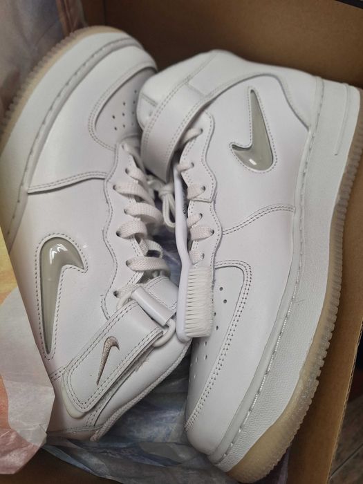 Нови маратонки Nike