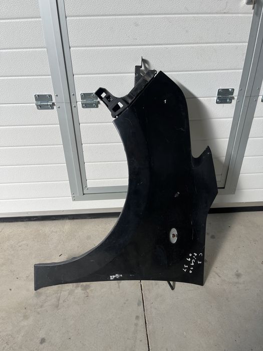 Aripă / Aripi stânga - dreapta Citroen C3 Picasso 2009