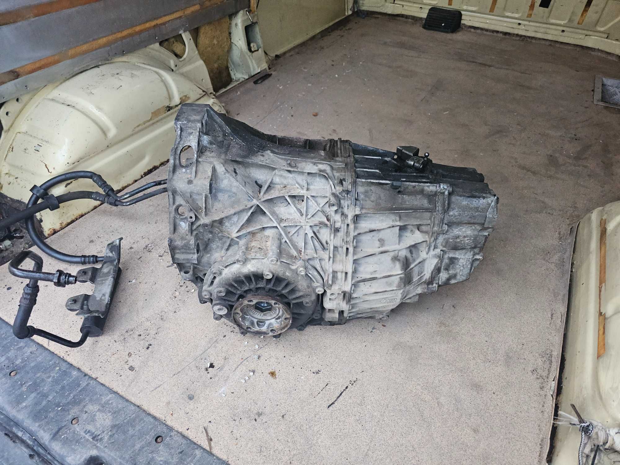 Audi a4 b6 2.0i На Части