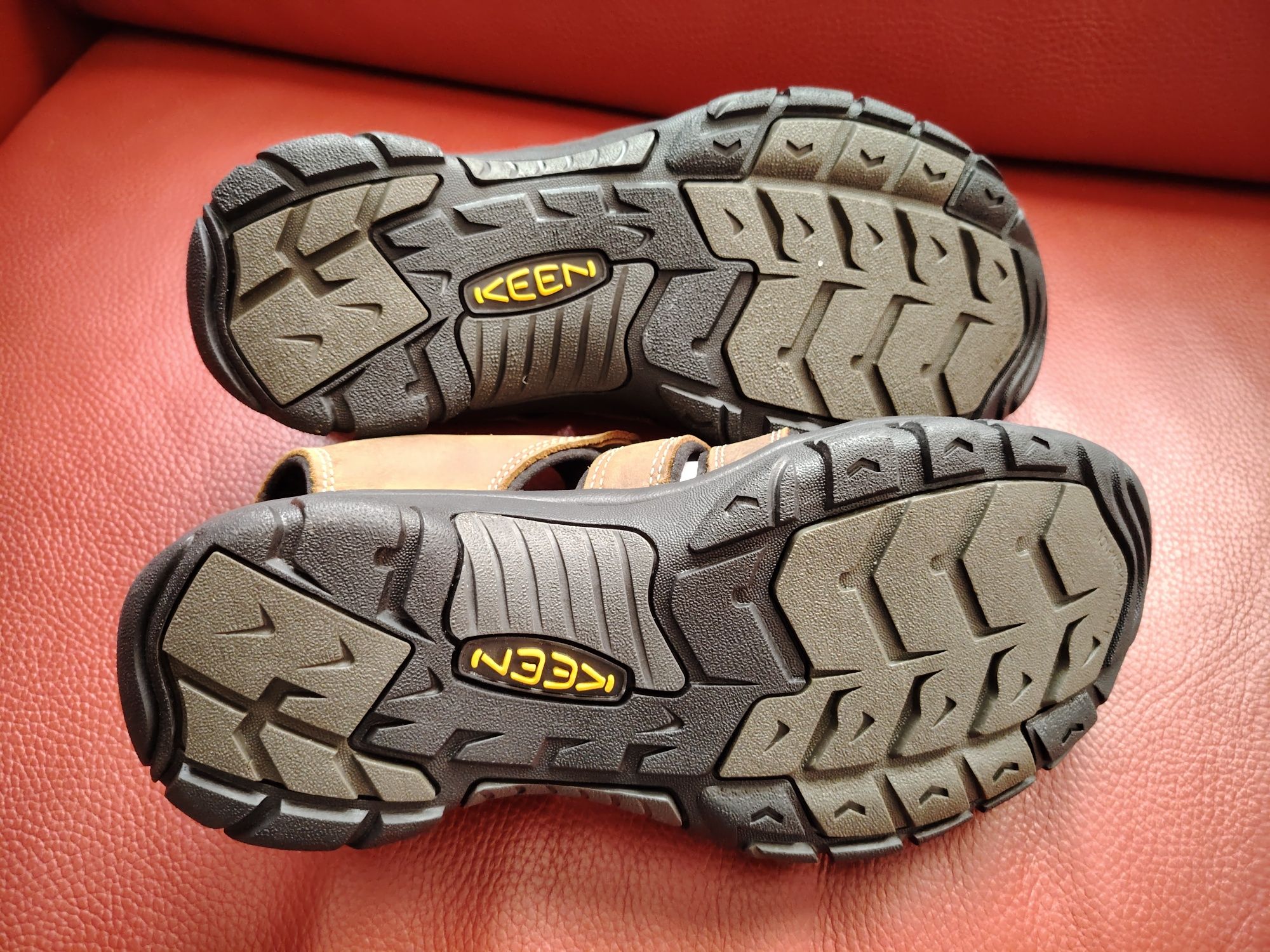 Sandale Keen Piele naturala 45, Noi