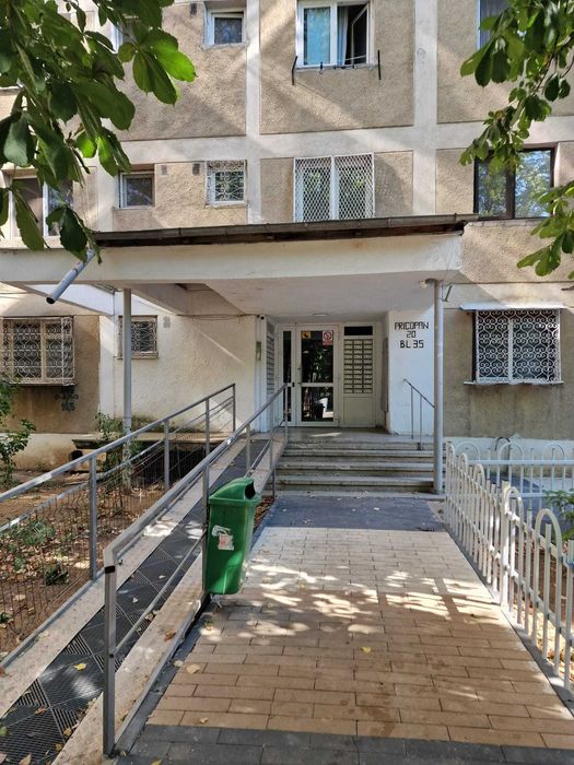 Inchiriez garsoniera