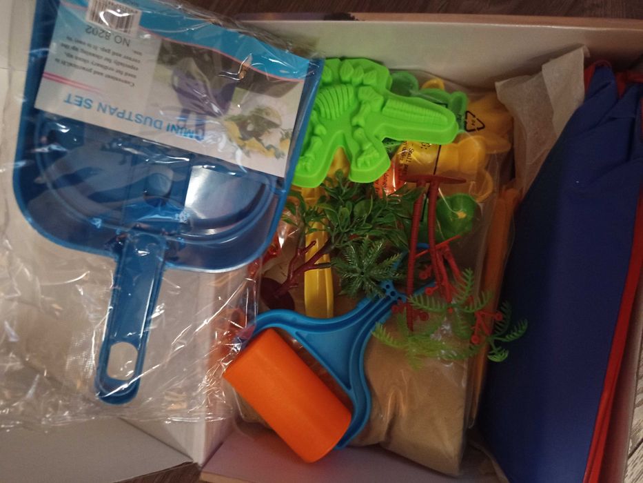 Играчки за деца ..