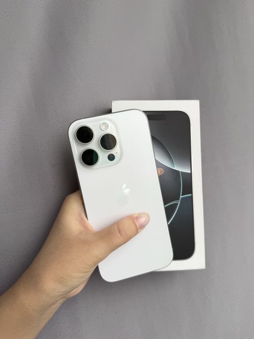 Продам iPhone 16 Pro