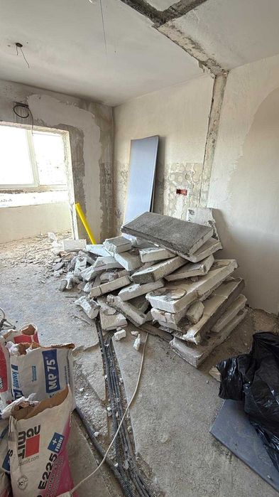 Curățenie la blocuri,case și spații comerciale –eliberare moloz ,moluz