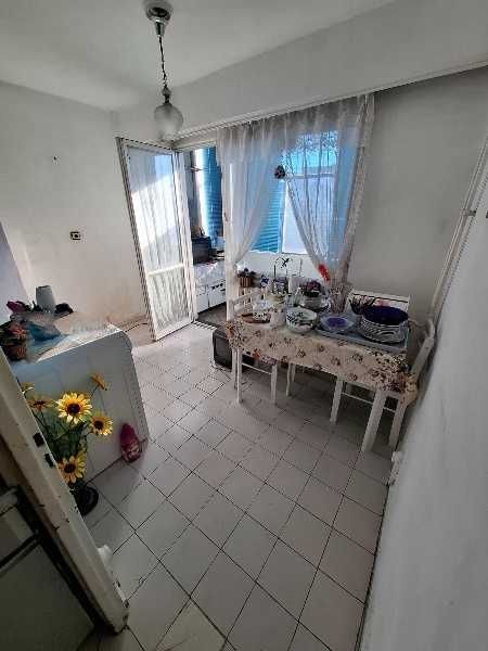 Продава се Тристаен апартамент в Бургас, Изгрев - 63 кв.м за 1826 €/кв.м - Снимка #3