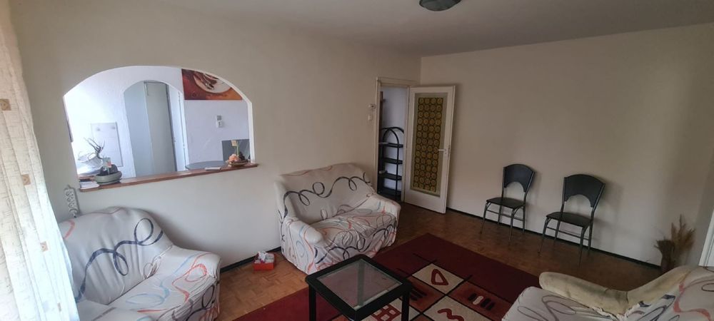 Vind apartamnt 2 camere zona centrala
