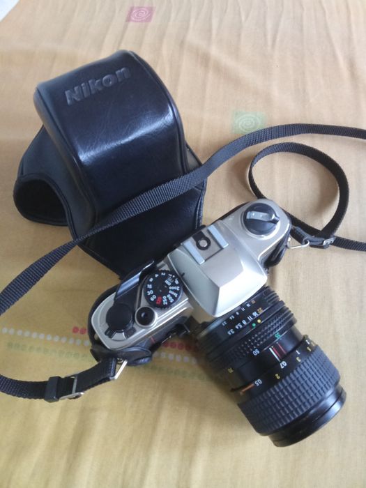 ФОТОАПАРАТ   FM10 NIKON със  ленти