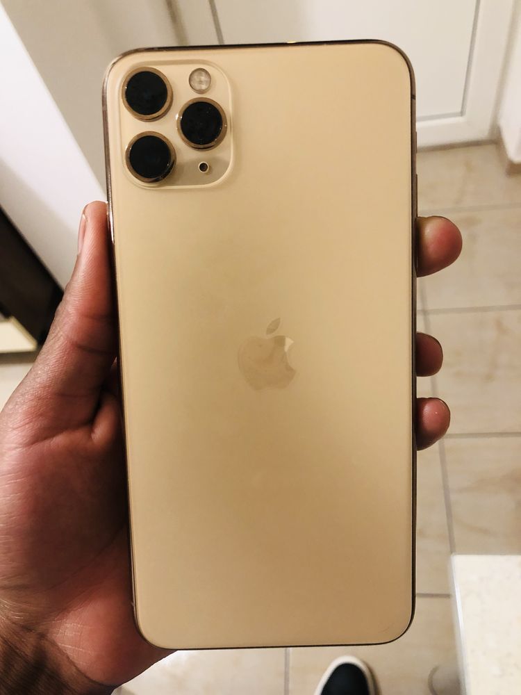 Vând iphone 11 pro max 512gb