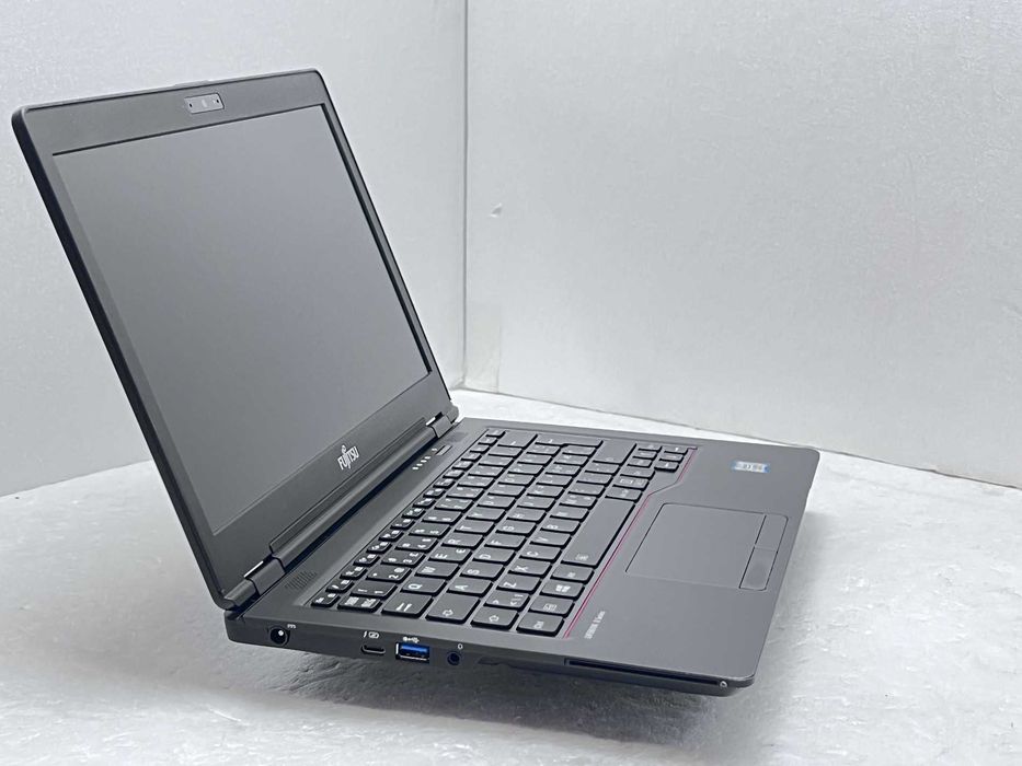 Реновиран лаптоп Fujitsu LIFEBOOK U729 i5-8265U 8GB 26GB/Отличен