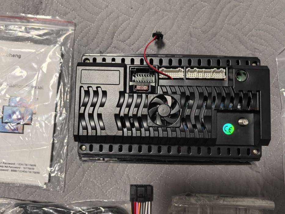 Мултимедия 7″ Android 13 за Mercedes ML W164 GL X164 CARPLAY