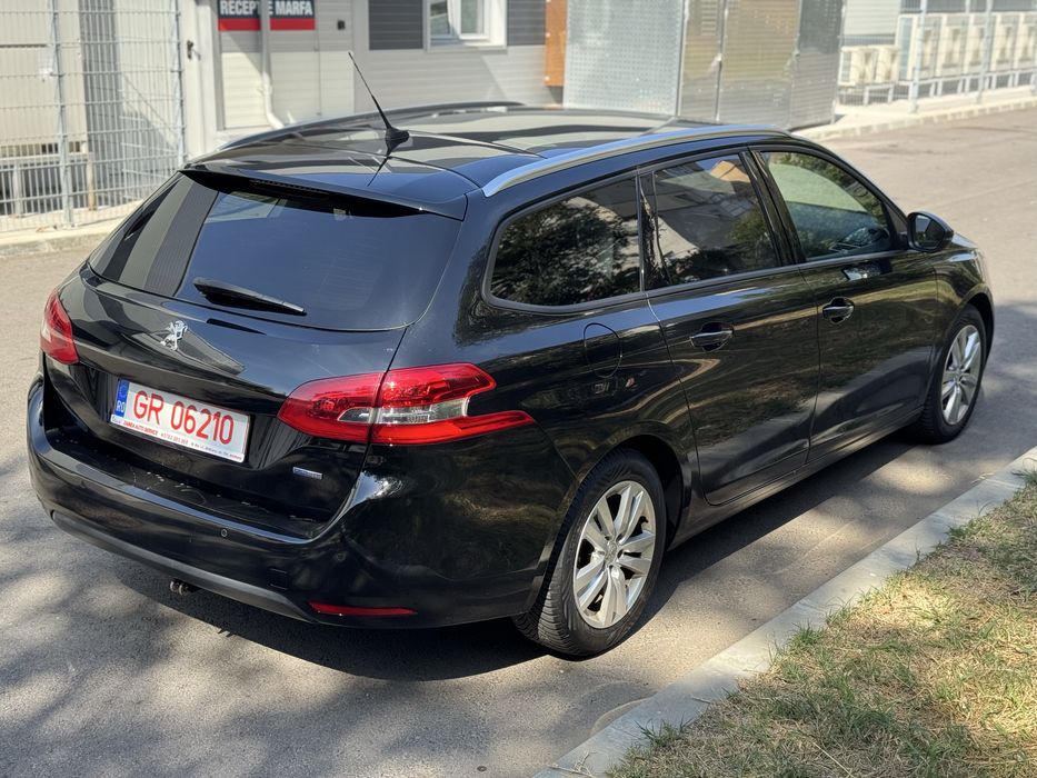 Peugeot 308 1.2 benzina 110 cp / 2017 / panorama / 120.000 km