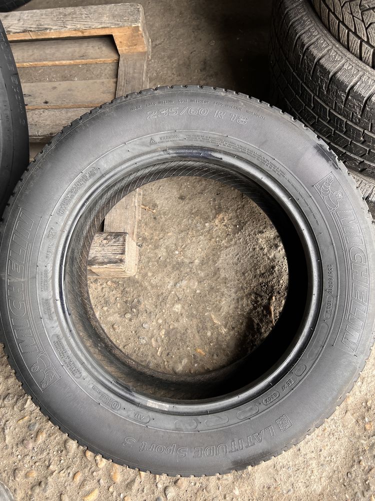 2 anvelope vara 235/60/18 , Michelin , 5.7 mm