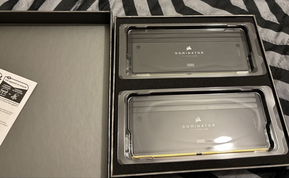 Corsair Dominator Titanium DDR5 7200MT/s 32 Gb (16x2)