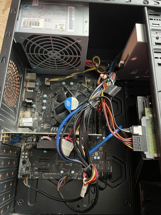 Настолен Компютър