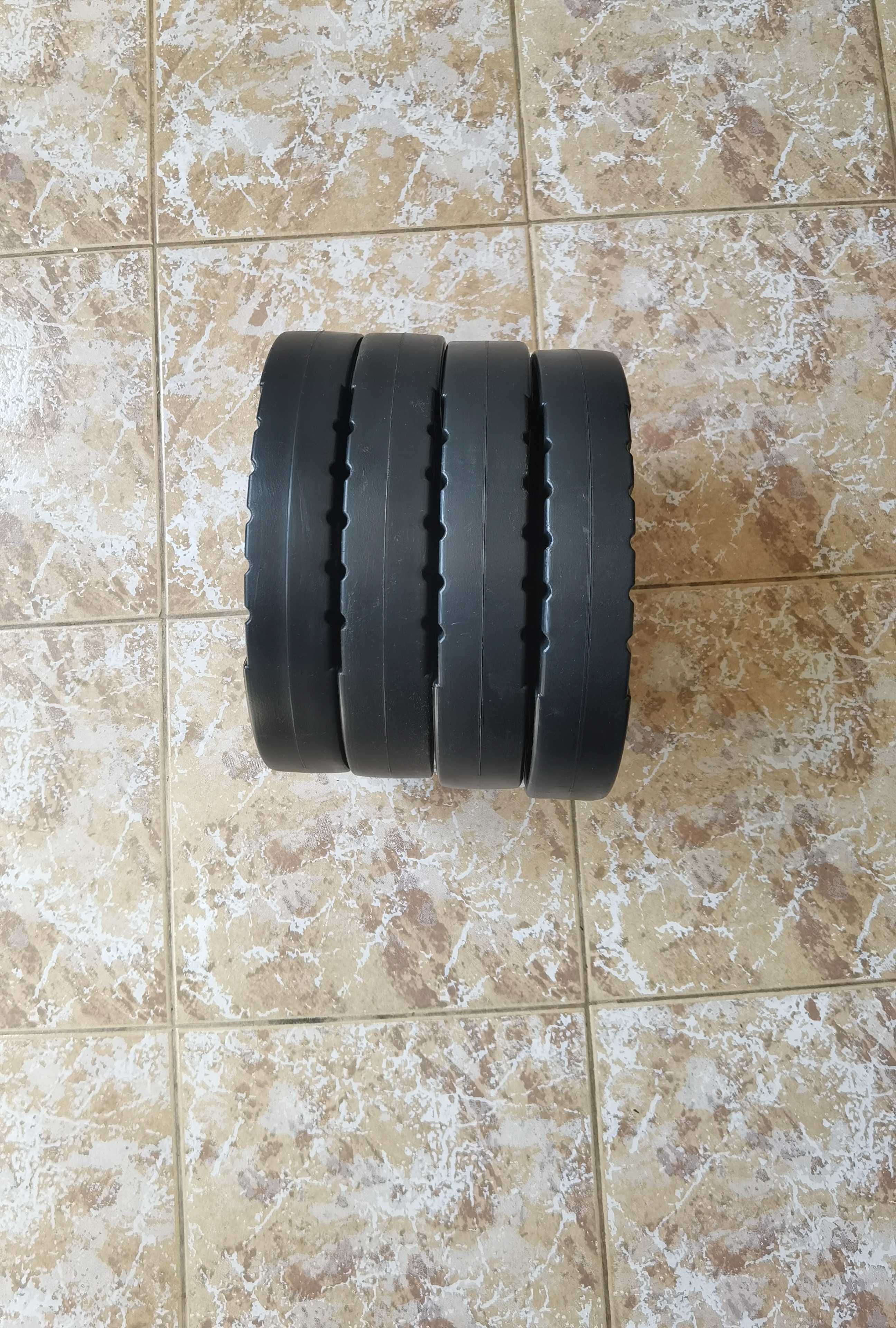Продавам тежести 4х5кг ф30