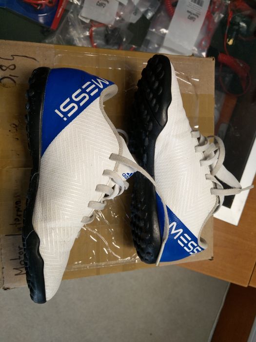 Adidas Messi marimea 31 1/2