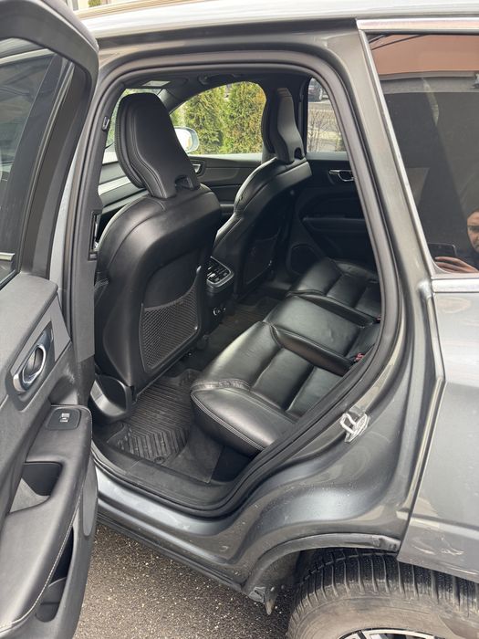 Volvo XC60 B4 AWD INSCRIPSION Mild-Hybrid