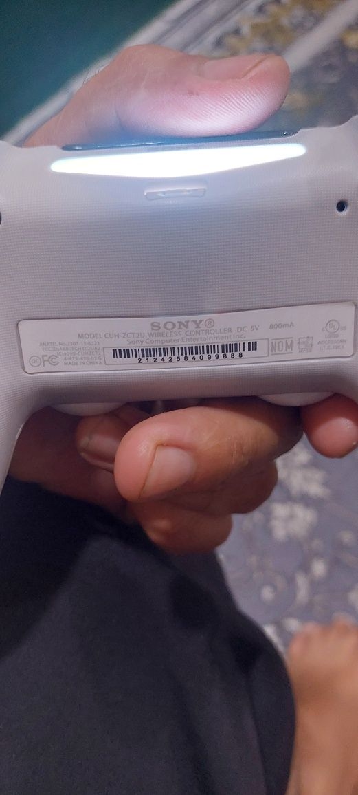 Joystick ps4 yengi