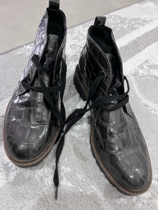 Женские ботинки в отличном состоянии.