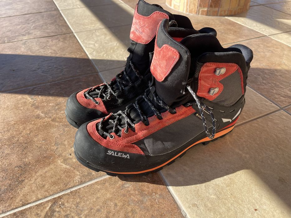 Bocanci pentru munte SALEWA CROW GTX
