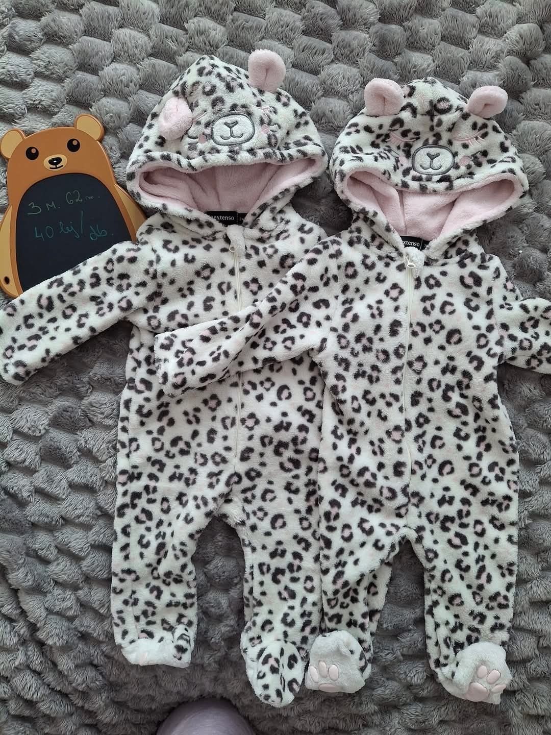 Animal print baby kombi