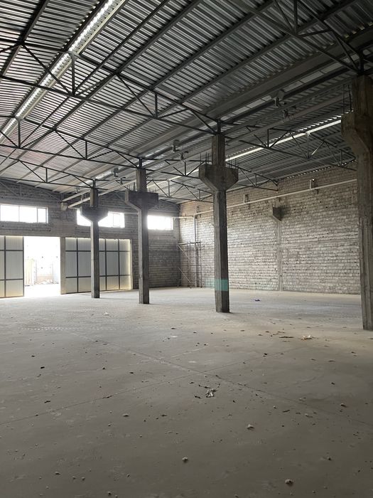 Продаю Здание и Склад 2800кв.м.