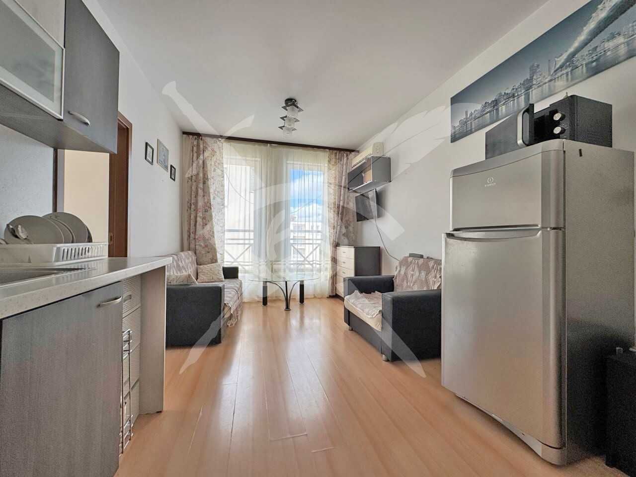 Продава се Двустаен апартамент в к.к. Слънчев бряг - 45 кв.м за 1034 €/кв.м - Снимка #1