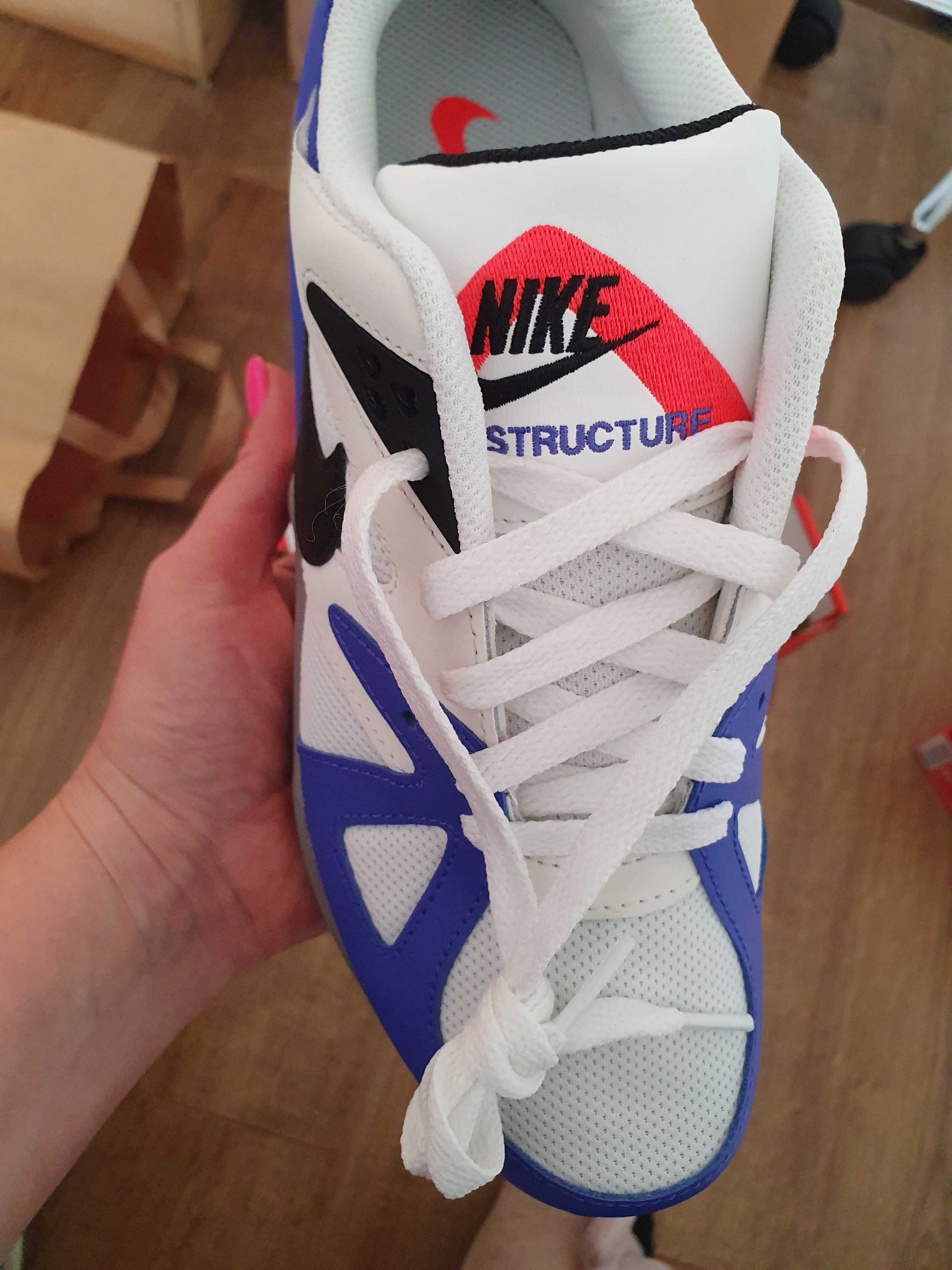 Чисто нови Nike Air Structure