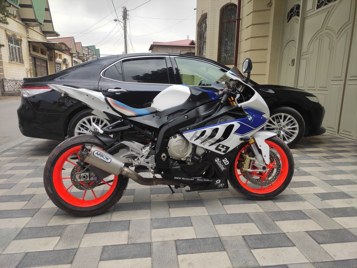 Продам мотоцикл BMW S1000RR