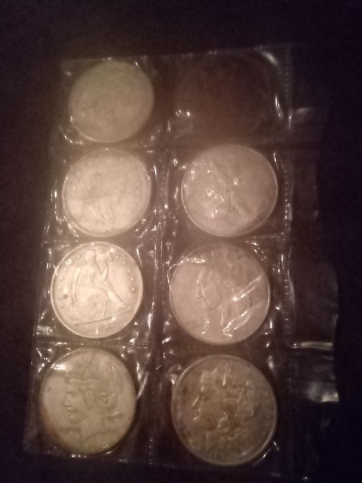 Сребърни монети dollar