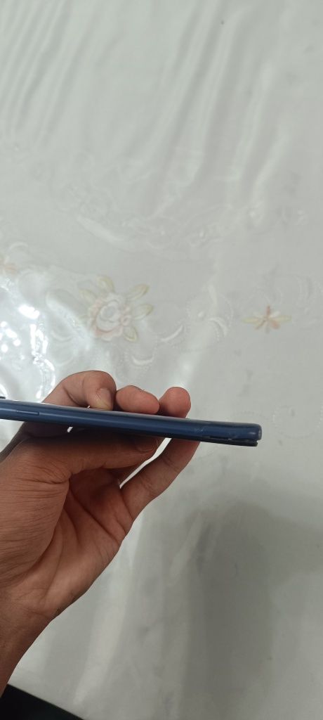 Продам телефон Redmi note 9
