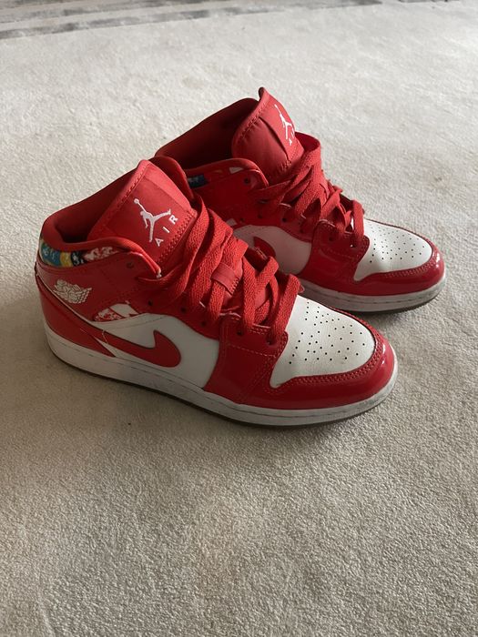 Adidasi Jordan Mid