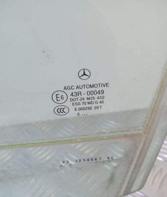 Geam stanga fata Mercedes-Benz GLK-Class X204