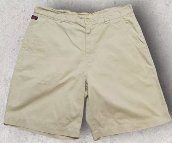 Vând pantaloni scurți vintage Kappa