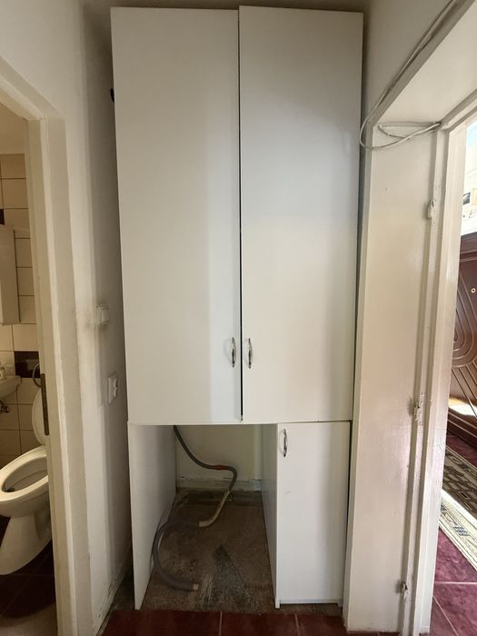 Vând dulap pentru masină spălat