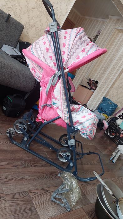 Продаю Сани Ника,. В отличном состоянии, пользовались мало