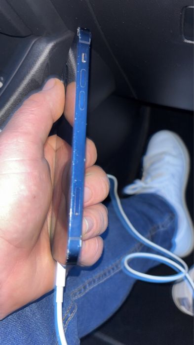 Vand iphone 12 stare buna