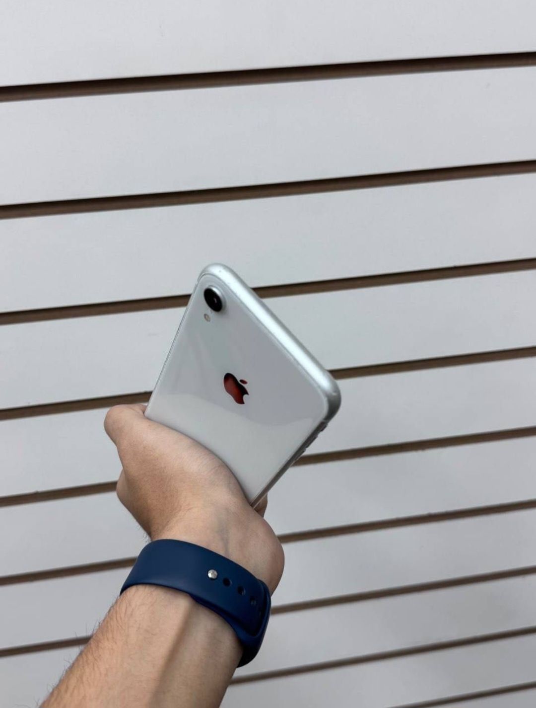 Iphone xr 128 gb xotira