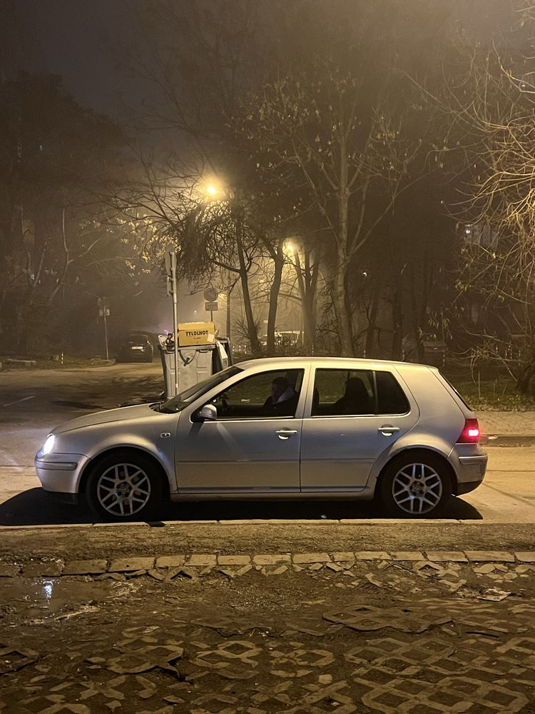 Golf 4 на части