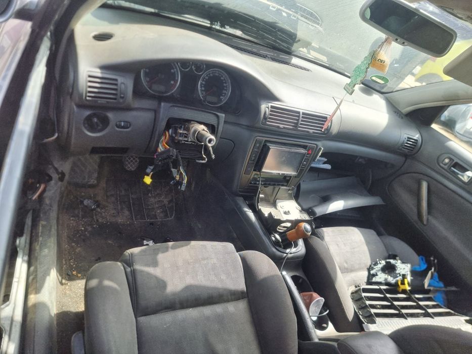 Dezmembrez Volkswagen VW Passat B5.5 [facelift] [2000 - 2005]